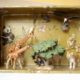 3D Bild aus Tapetenresten und mit Schleichtieren