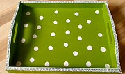 Polkadot Tablett mit Spitzenbordüre