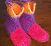 Warme Füße im Winter: Strickfilz Hausstiefeletten