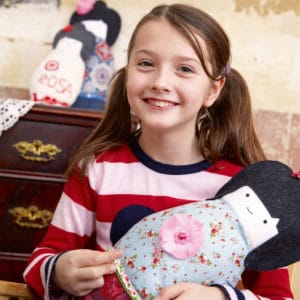 Kokeshi Puppe (mit Schnittmuster)