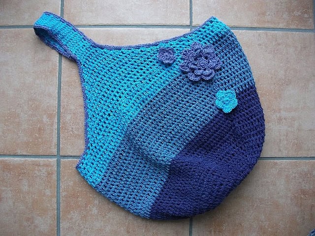 Häkel-Einkaufstasche „Marineseesack mit Blümsken“