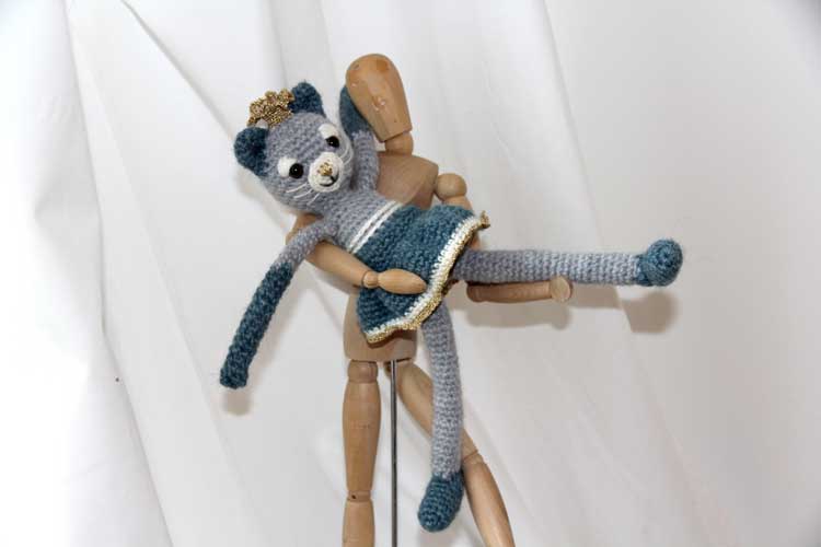 Katze Primaballerina – Amigurumi mit Rassel