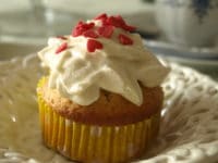 White Chocolate Vanilla Cupcakes