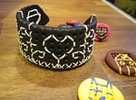 Bestickbare Knöpfe & Armband