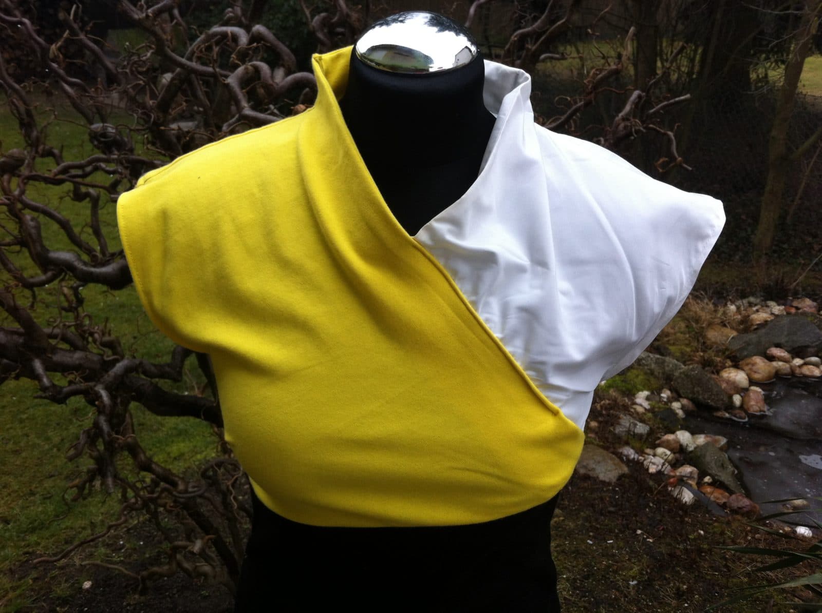 colour matching kleid.