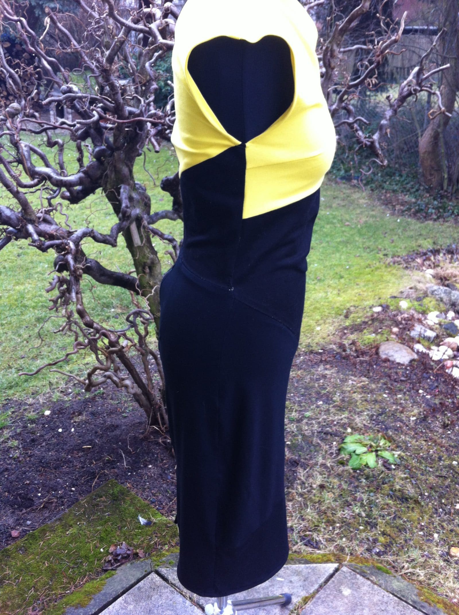 colour matching kleid.
