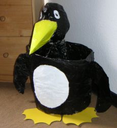Pinguineimer aus Pappmachee