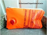 Schwimmflügeltäschlein