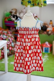 „Easy-Peasy“ Sommerkleid mit Smoknähten