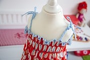 „Easy-Peasy“ Sommerkleid mit Smoknähten
