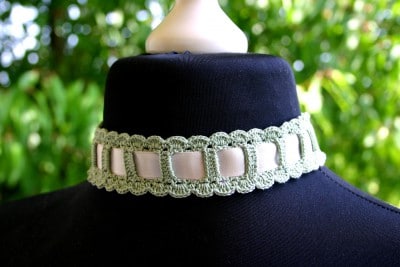 Gehäkeltes Halsband - oder Haarband!