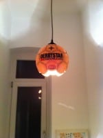 UPCYCLING-Fußball-Lampe