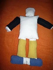 UPCYCLING-WINTERSTULPEN-MÜTZEN-PUPPE
