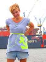 Singer Wettbewerb! -Gewinne eine Singer Nähmaschine- Kleid mit Neondruck