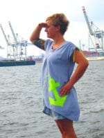 Singer Wettbewerb! -Gewinne eine Singer Nähmaschine- Kleid mit Neondruck