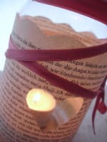 Windlicht aus Buchseiten
