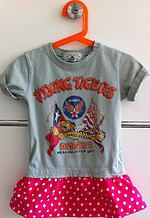 Jungen T-shirt + Rüsche = Mädchen T-shirt!