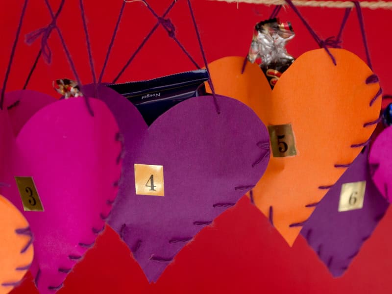 Herzerl-Adventskalender aus Papier