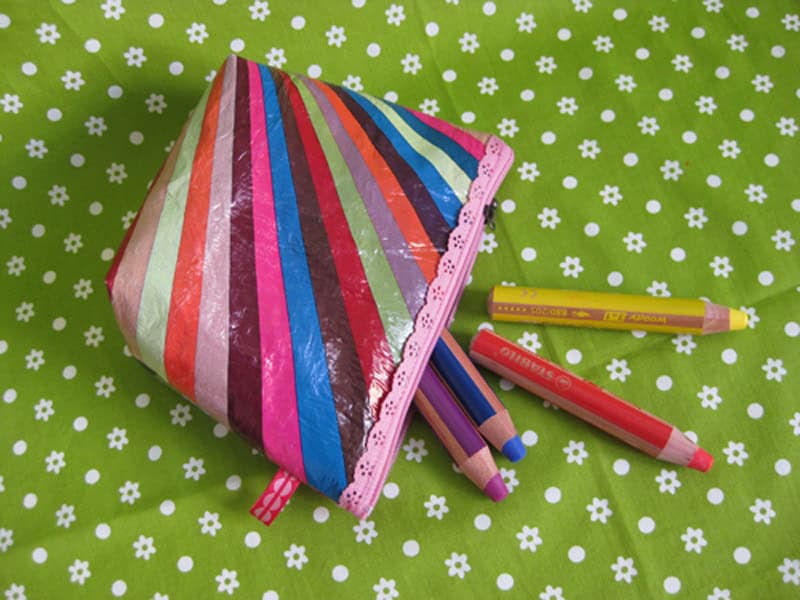 Taschen aus recycelten Plastiktüten