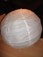Papierlampe verschönern – total einfach!
