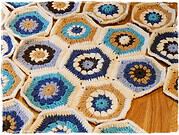 Anleitung für eine Häkeldecke mit Granny Squares bzw. Hexagons
