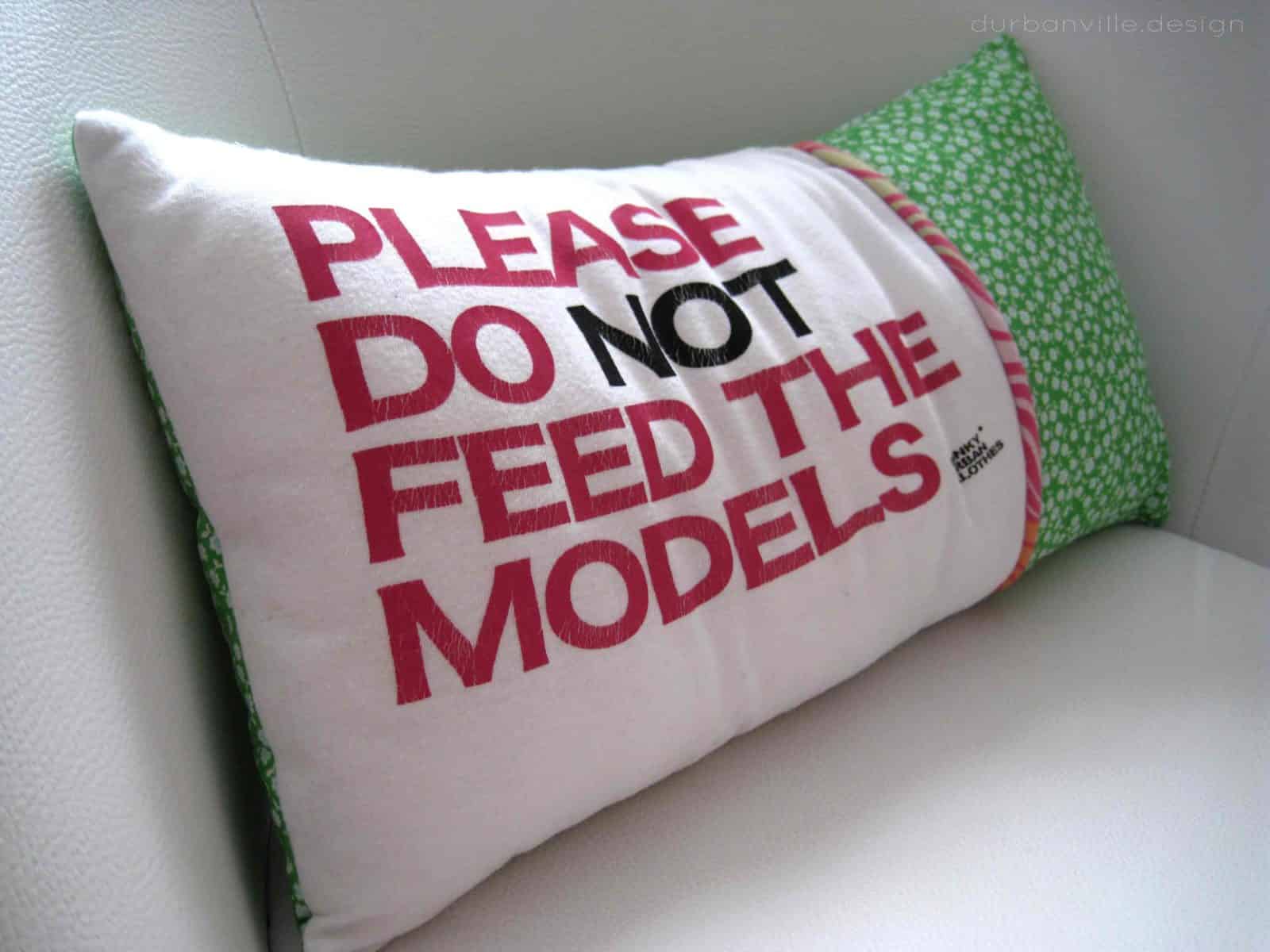 wie ein (d)olles T-Shirt zum Kissen wird / Stichwort: Upcycling