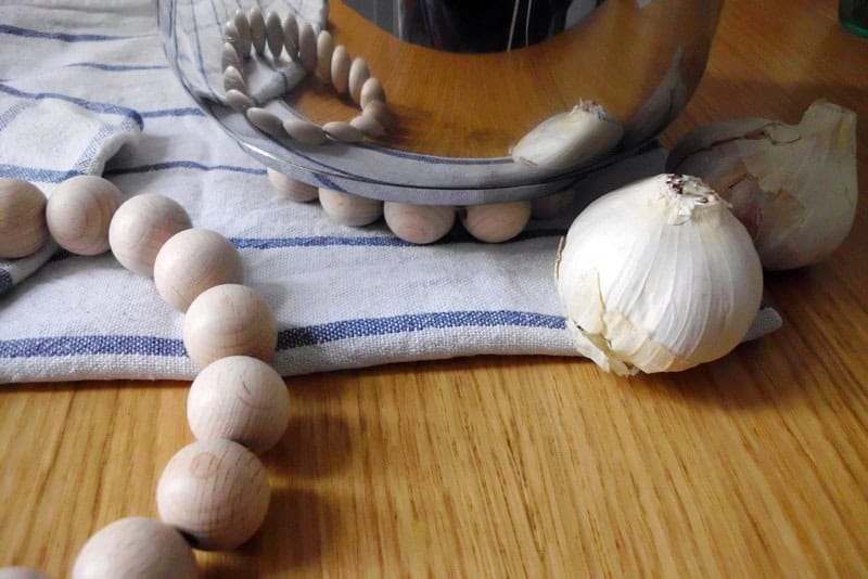 Topfuntersetzer aus Holzperlen