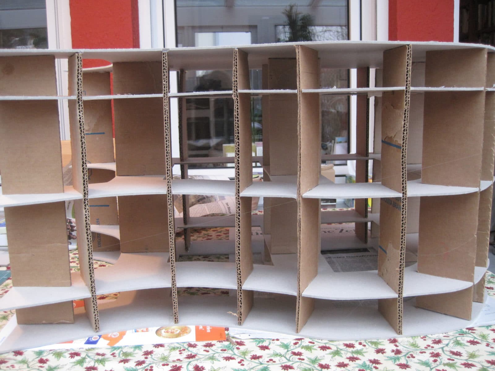 Möbel aus Pappe - Upcycling-Projekte