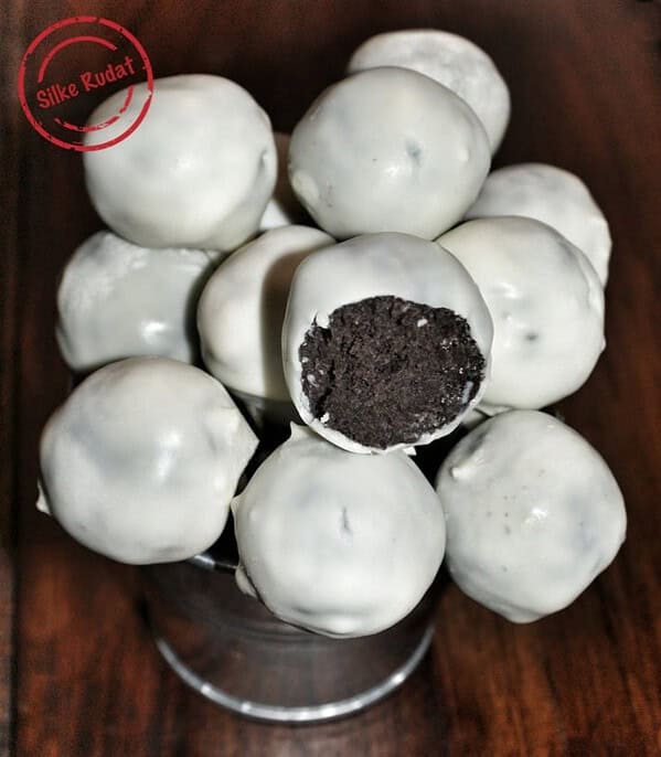 Oooohhh...Oreo Cake Pops