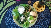 Spargel trifft auf Spinat und Quinoa