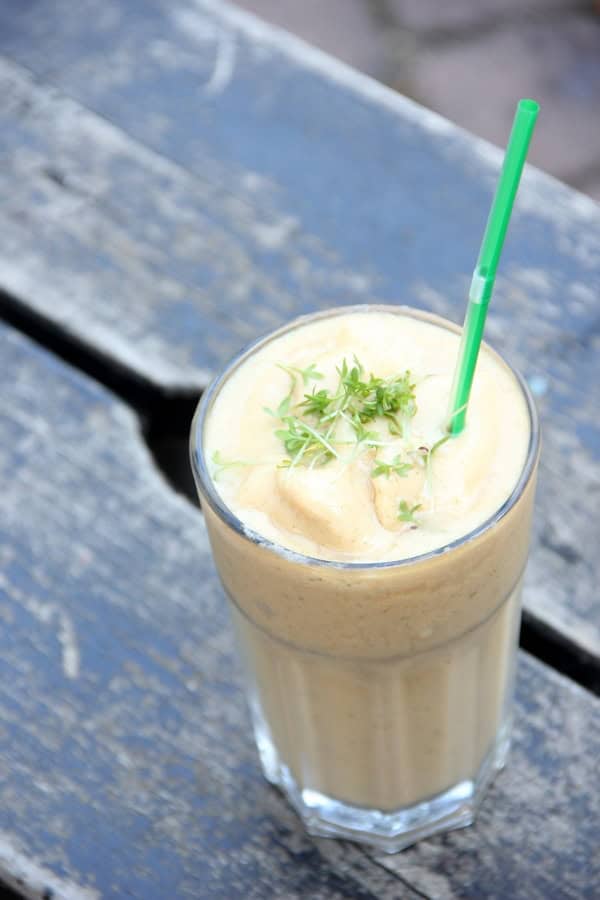 Sommer Smoothie mit Gartenkresse