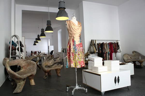 FAKE FEATHERS | SELFMADE COUTURE BERLIN