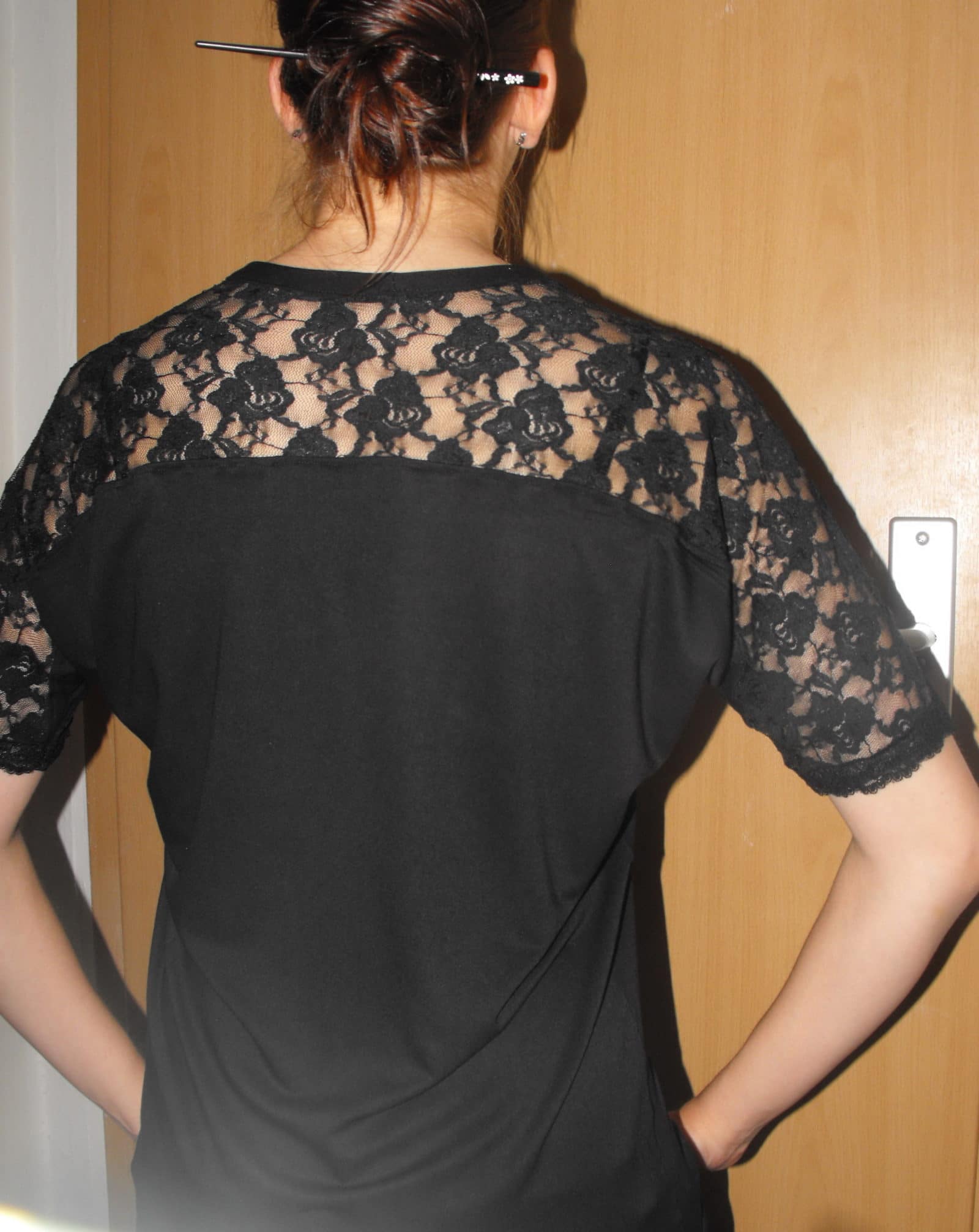 Easy Peasy Shirt mit Spitze!