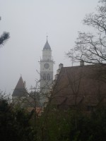 Die Kirche im Dorf.