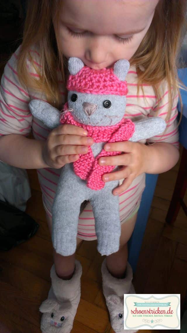 Anleitung für Sockentiere: Bär und Katze
