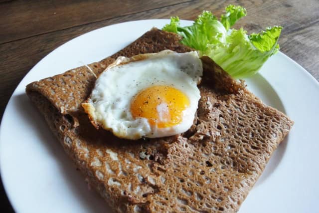 Bretonische Spezialität: la galette complète