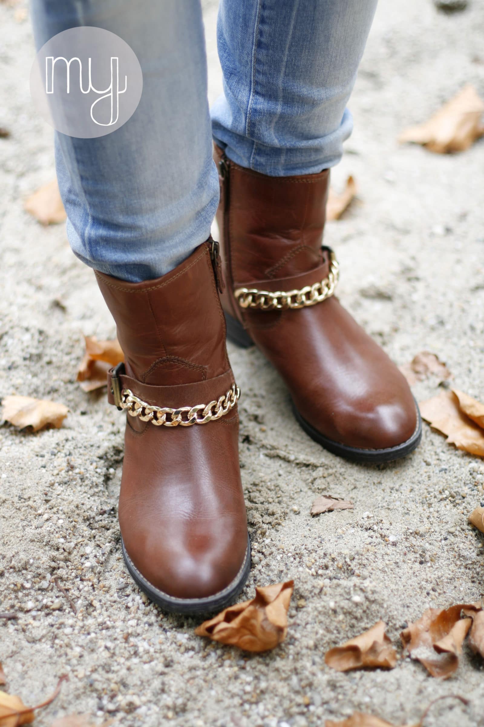 DIY Designer Biker Boots mit Goldkette