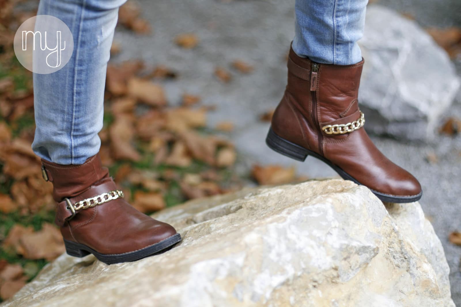 DIY Designer Biker Boots mit Goldkette