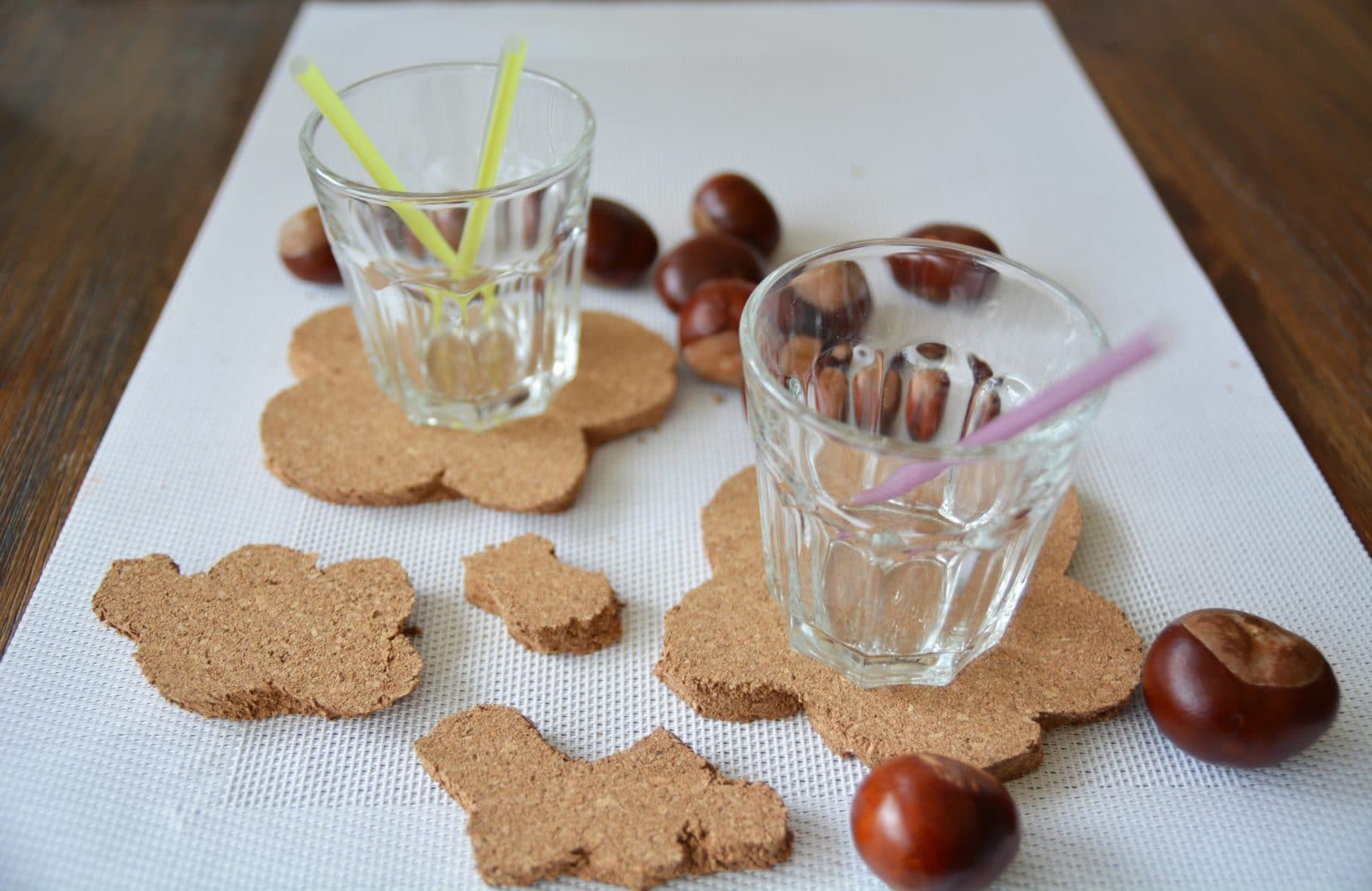 Kork-Wölkchen und herbstliche Tischdeko