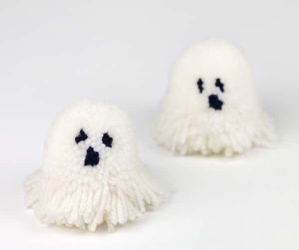 Spooky Pompoms