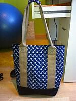 Maritimer Shopper mit Innen- und Handytasche zum Einhängen