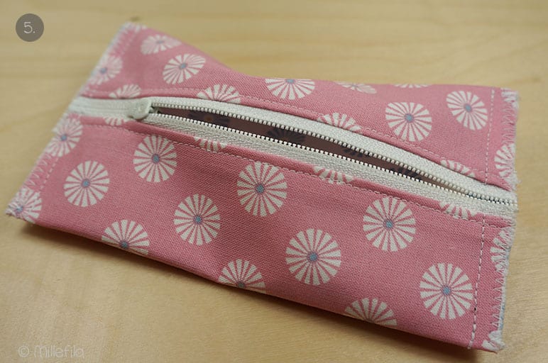 Tatüta (Taschentüchertasche) mit Reißverschluss
