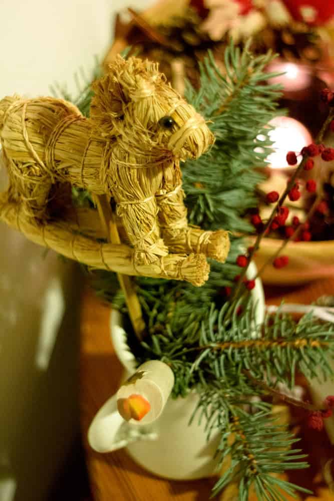 Weihnachtsdekoration mit Naturmaterialien Landhausstil