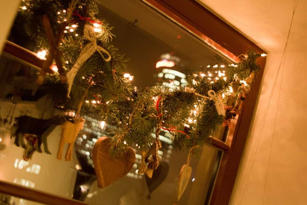 Weihnachtsdekoration mit Naturmaterialien Landhausstil