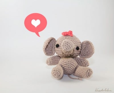 Amigurumi Elefantenbaby mit Schleife