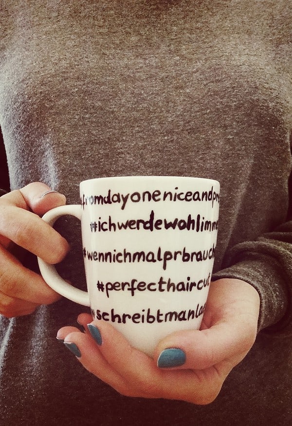 Twitternde Geschenkidee: die Hashtag-Tasse