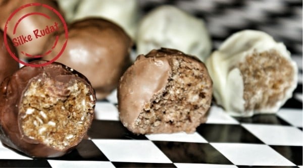 Spekulatius-, Pfeffernuss- und Lebkuchen-Cake Balls