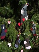 Weihnachtsstiefel und Strümpfe