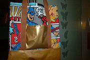 Shopper : Comic meets Lack + Leder