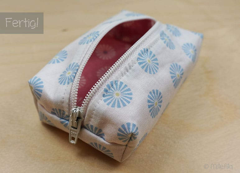 Tatüta (Taschentüchertasche) mit Reißverschluss